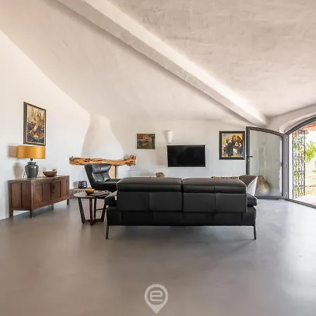 Spectacular Seaview Escape Nyaraló