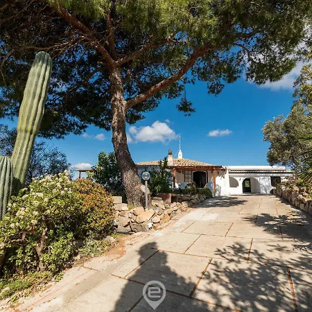 Spectacular Seaview Escape Capitana