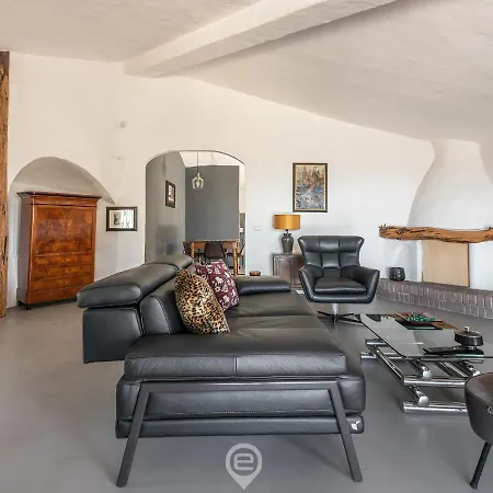 Spectacular Seaview Escape Holiday home *
