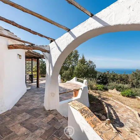 Spectacular Seaview Escape Holiday home *